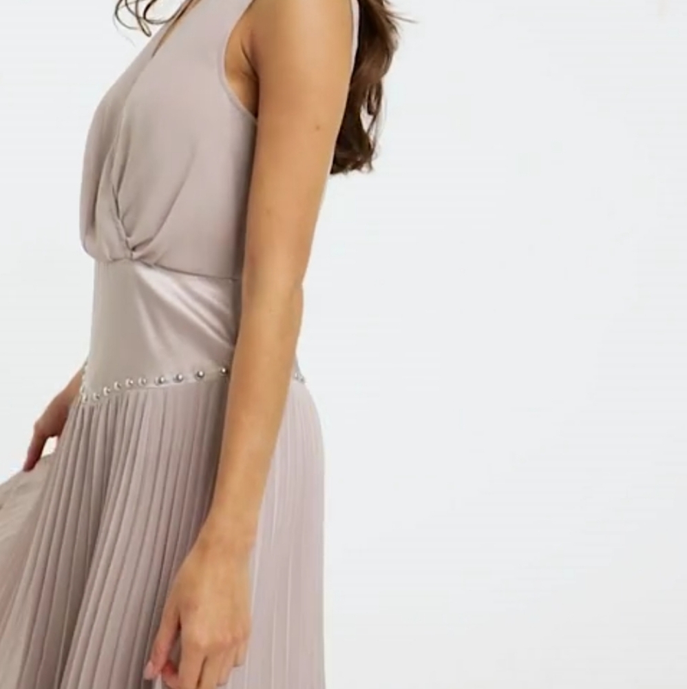 NWT ASOS | Pleated Dress - Picture 8 of 11